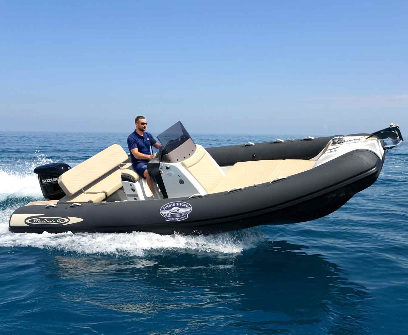 Alquiler de lancha semirrigida neumática en Sitges